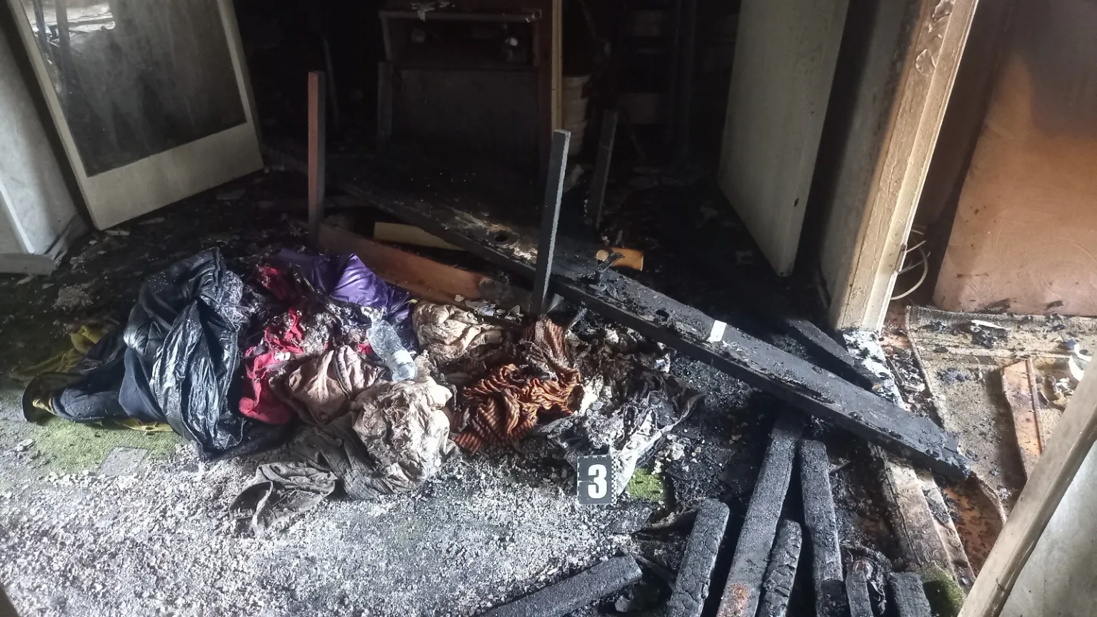 Помста за виклик поліції: на Одещині чоловік спалив оселю дружини через ревнощі