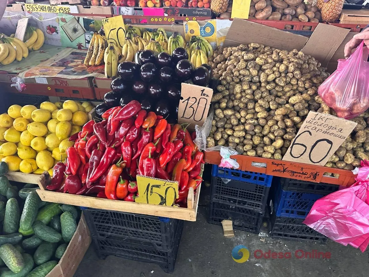 Вартість продуктів на Привозі: скільки коштують м’ясо, овочі та фрукти в Одесі
